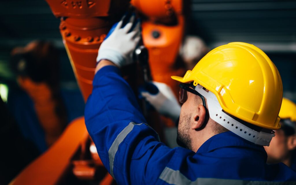 servisiranje in vzdrževanje dvižnih košar